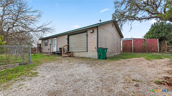 184 Oak Terrace Seguin TX.78155